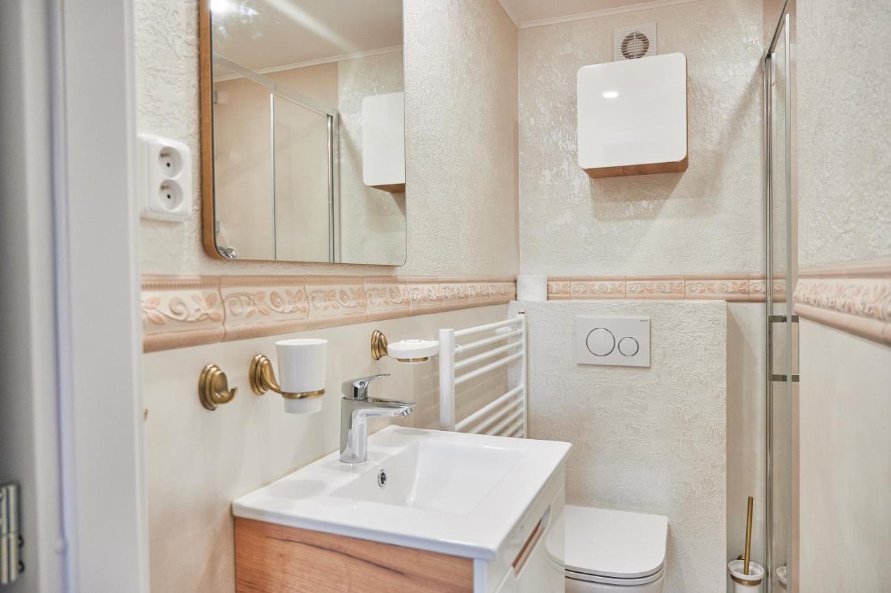 "Na Skale " Apartment In Center, Free Parking Bojnice Esterno foto